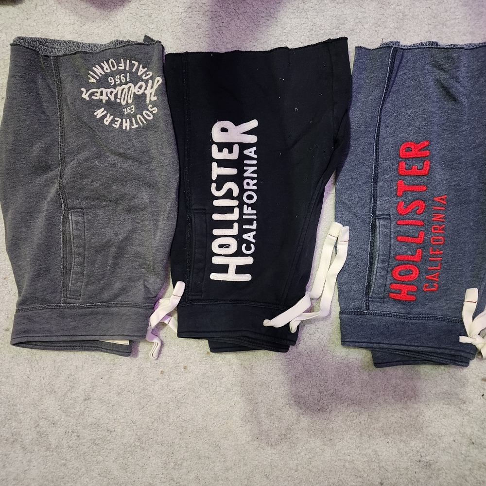 Hollister bundle of Shorts & 1 Hoodie